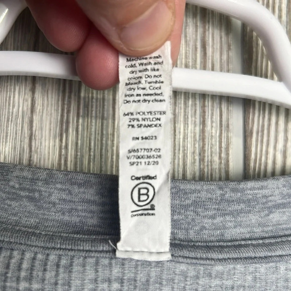 Women Athleta ribbed top Size Large - Picture 3 of 4